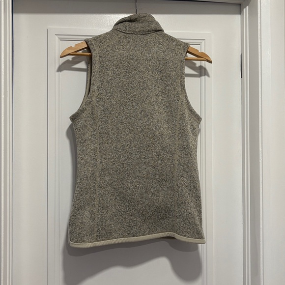 Patagonia W's Better Sweater® Vest - Picture 4 of 7